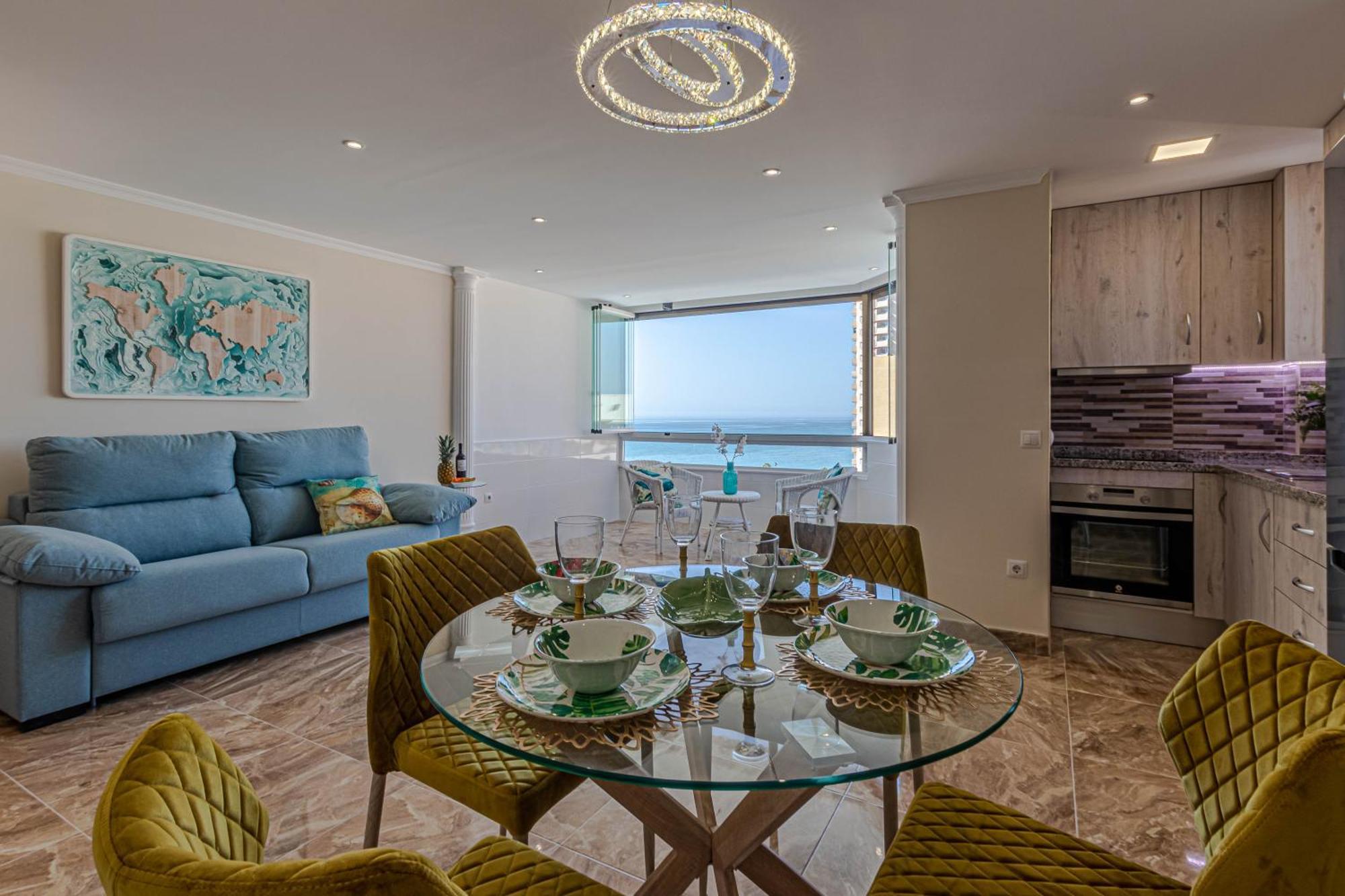 Costa Paradise - Beachfront Apartment フエンヒロラ エクステリア 写真